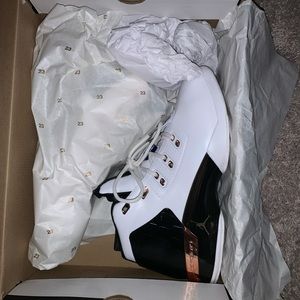 GREAT CONDITION 9.5/10 jordan 17+ retro